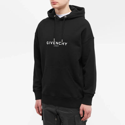 Givenchy Hoodie met omgekeerd logo zwart