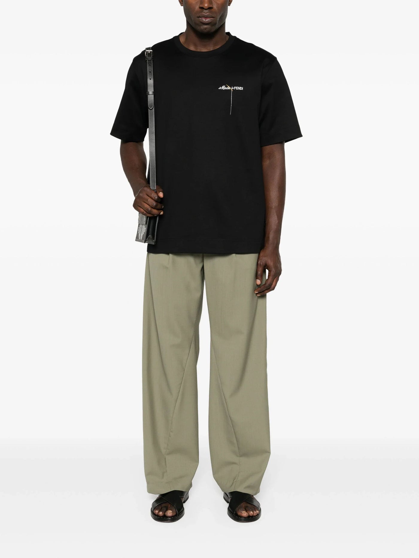Fendi Made in Fendi Logo geborduurd T-shirt in zwart