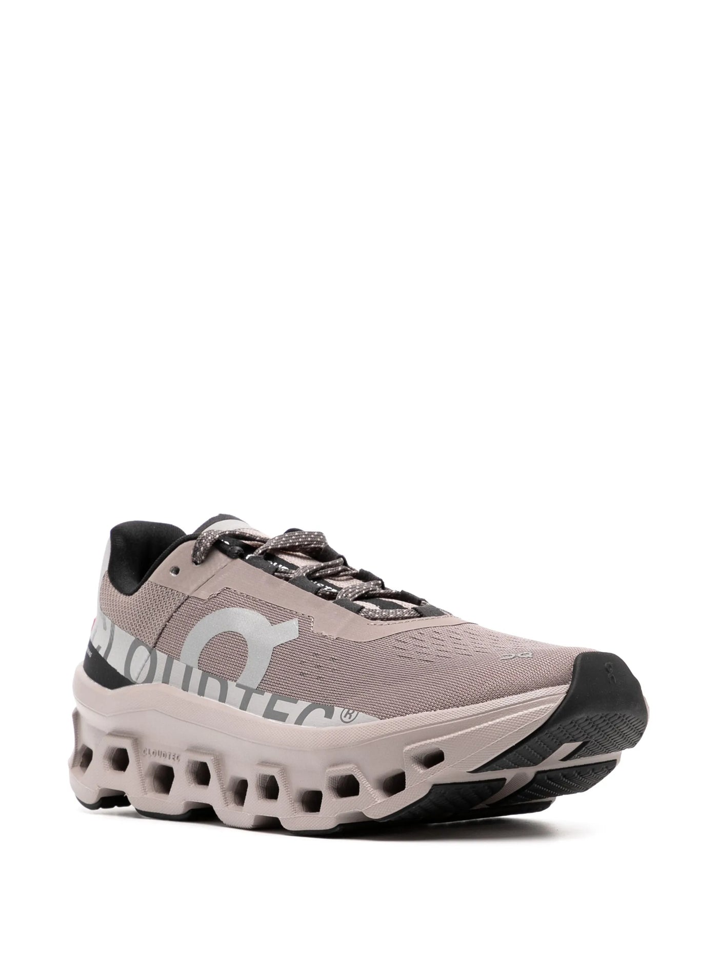 Over het runnen van CloudMonster-trainers in Cinder Fog
