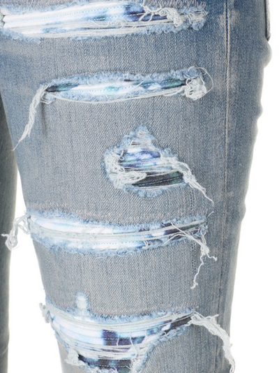 Amiri Tie Dye Bandana Thrasher Skinny Jeans in Blauw