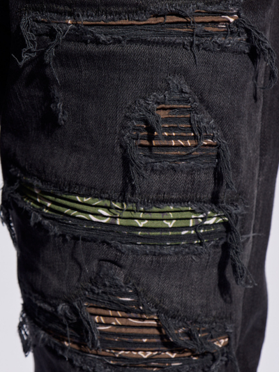 Amiri Bandana Camo Thrasher Jeans in Vervaagd Zwart