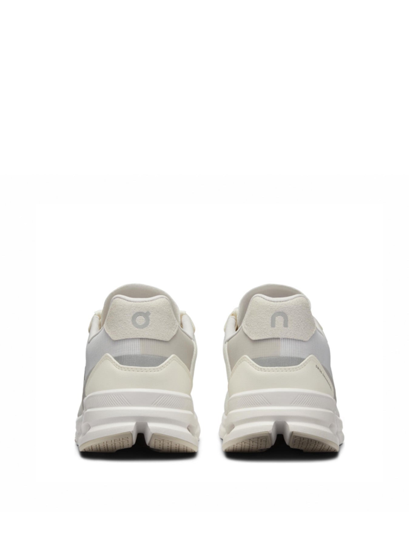 Over het gebruik van Cloudrift-trainers in White Frost