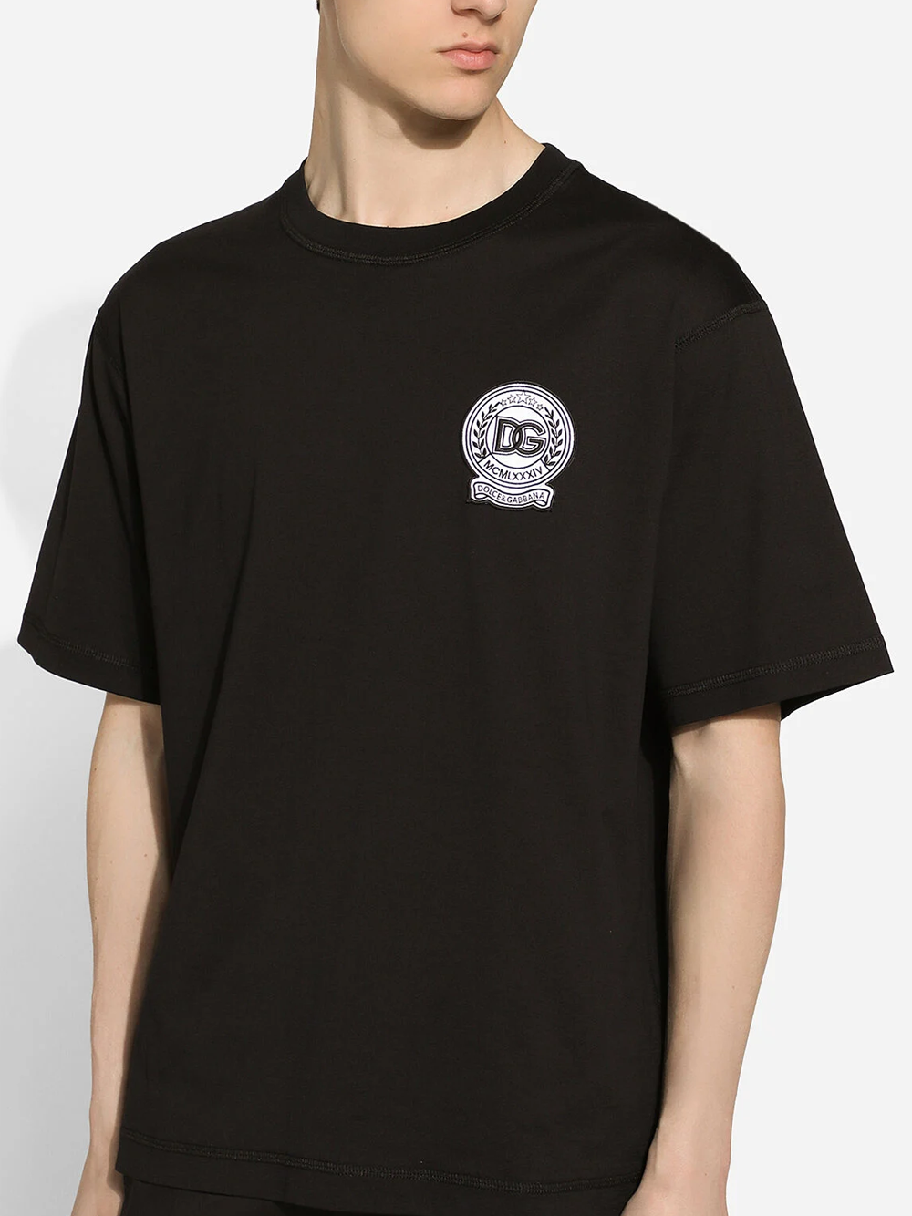 Dolce & Gabbana Roman Numerals Crest Embroidered Logo T-Shirt in Black