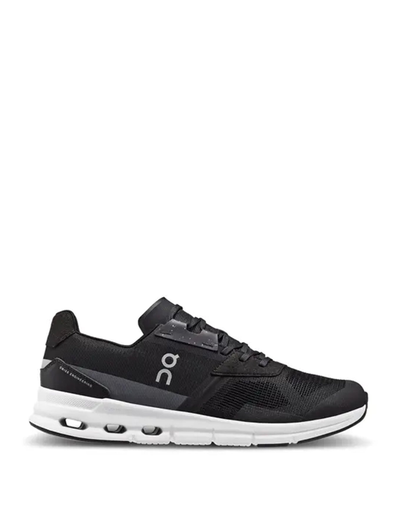 Over het hardlopen CloudRift-trainers in zwart/wit