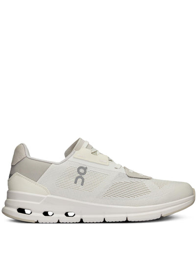 Over het gebruik van Cloudrift-trainers in White Frost