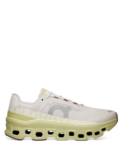 Over het uitvoeren van CloudMonsters-trainers in Frost Acacia