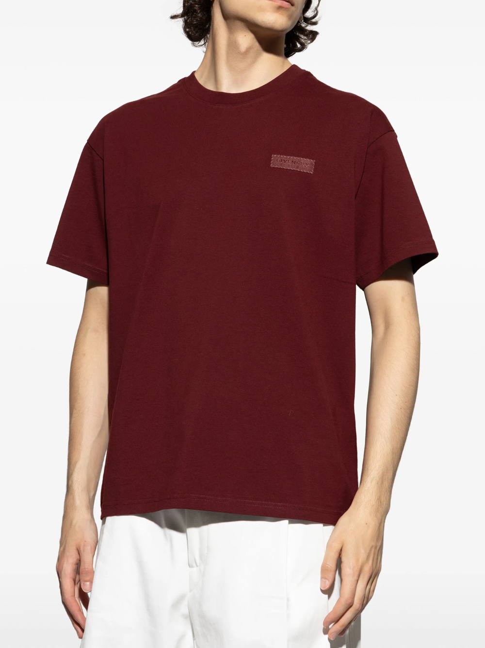 Givenchy Logo Patch T-shirt in bordeauxrood