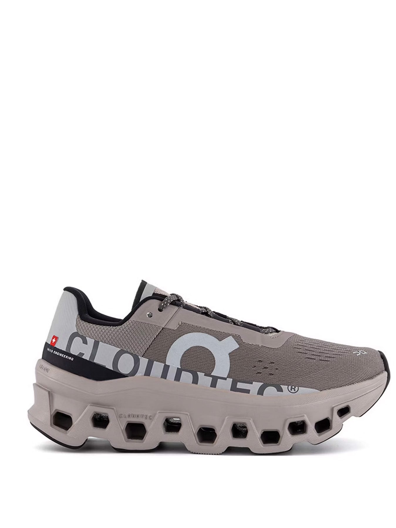 Over het runnen van CloudMonster-trainers in Cinder Fog