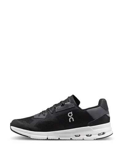 Over het hardlopen CloudRift-trainers in zwart/wit
