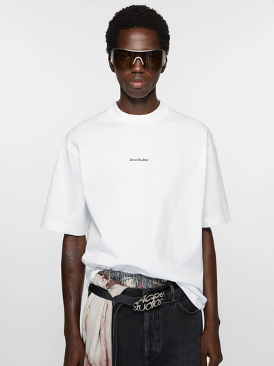 Acne Studios Stamp Logo T-shirt in het wit